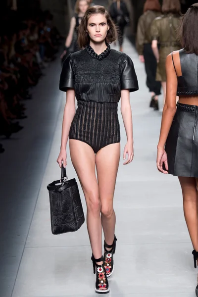 Look 44